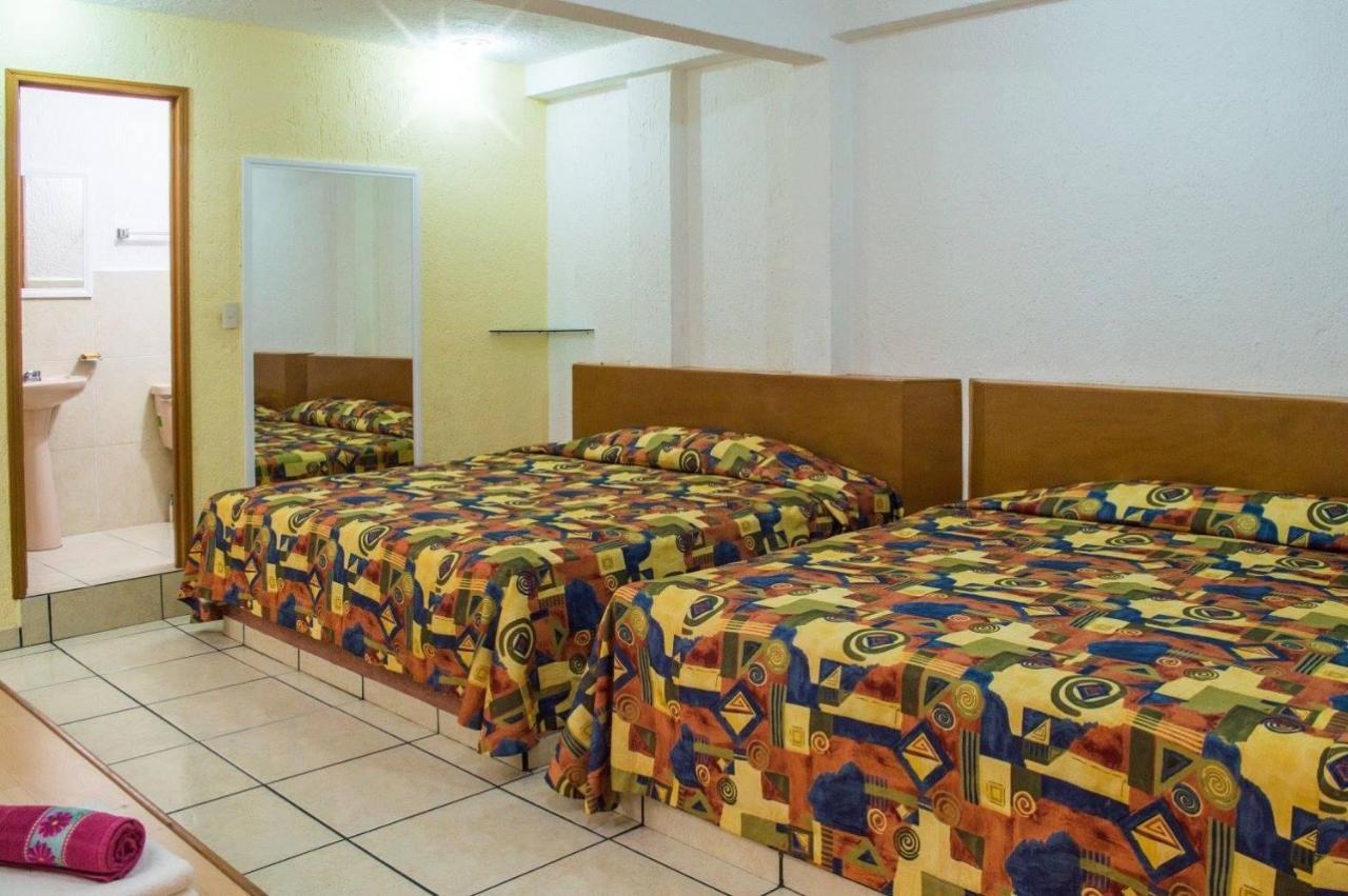 Hotel Jorges Морелия Экстерьер фото