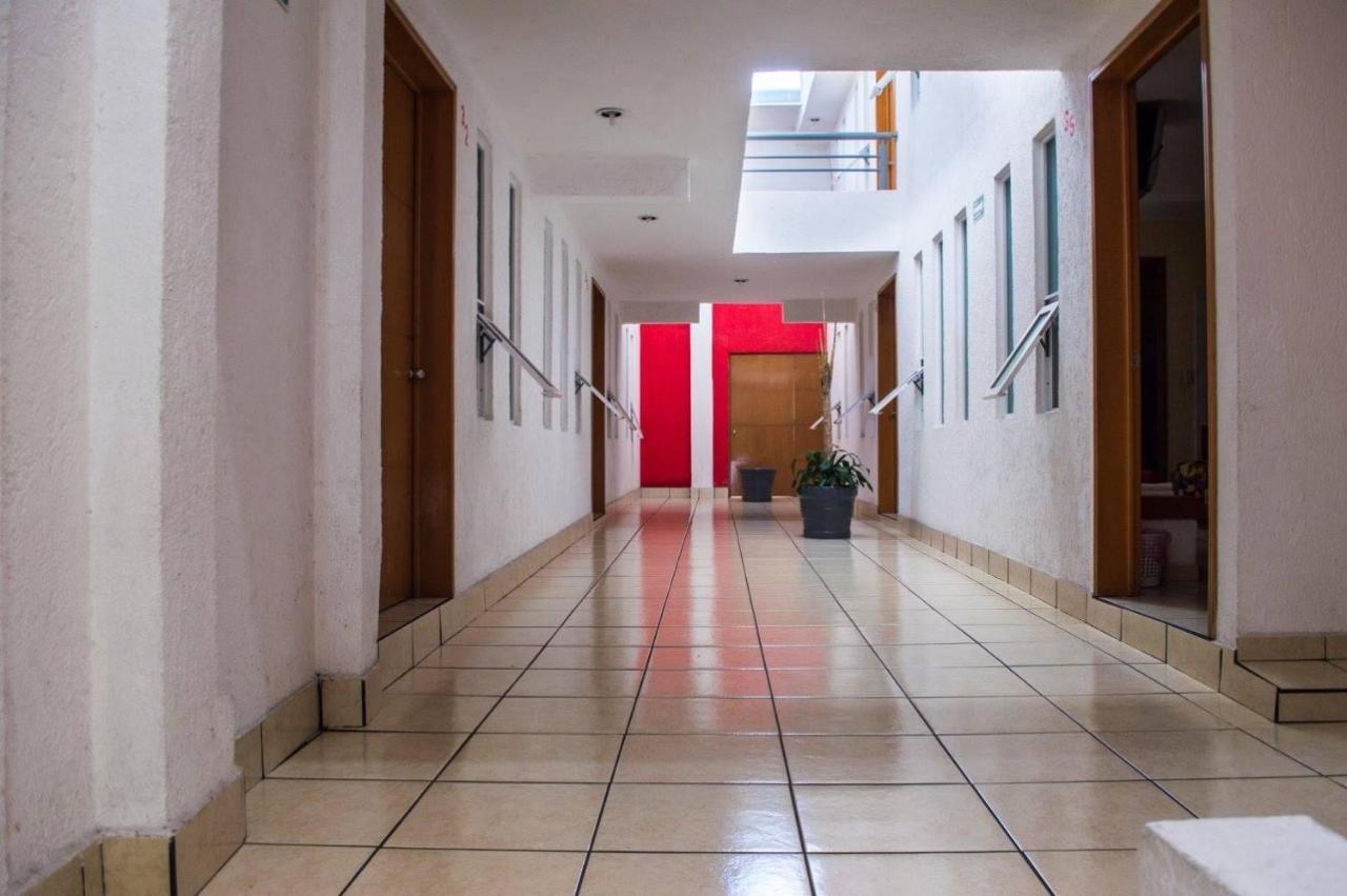 Hotel Jorges Морелия Экстерьер фото